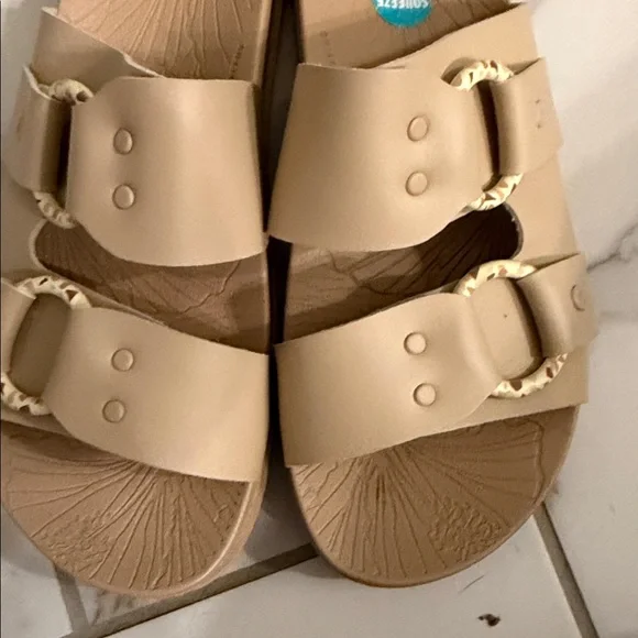 Reef Tan Double Strap Sandals - Picture 3 of 4